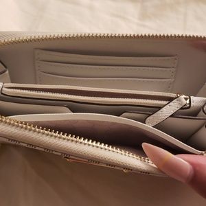 Micheal Kors wallet